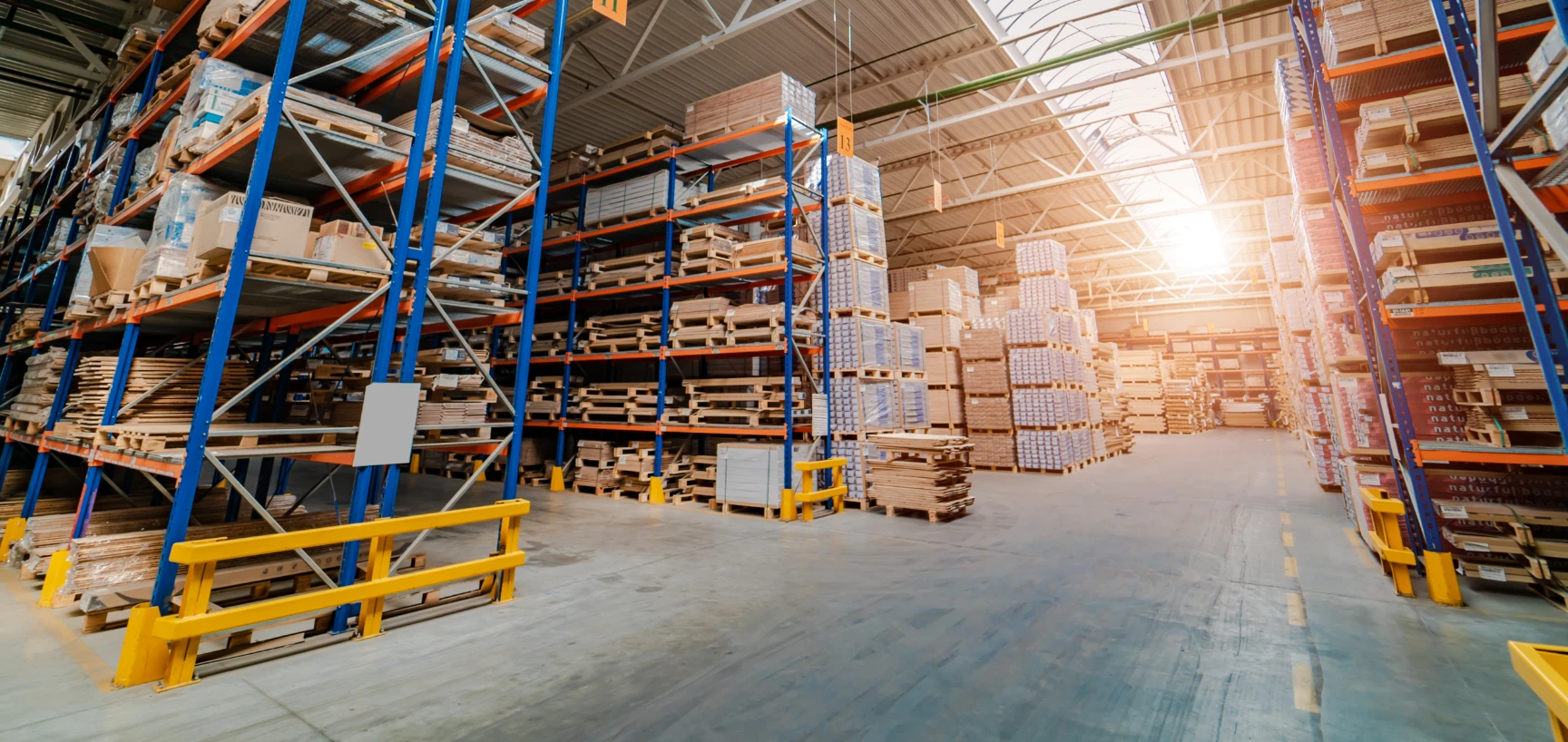 RETAIL & WHOLESALE/FMCG